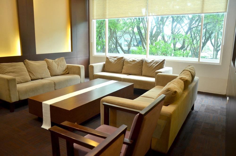 Grand Cakra Hotel Malang Dış mekan fotoğraf