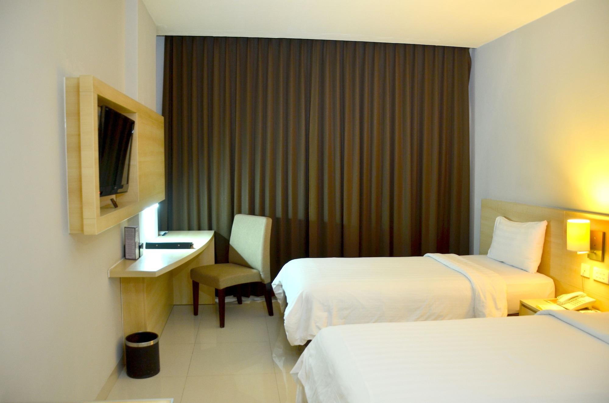 Grand Cakra Hotel Malang Dış mekan fotoğraf
