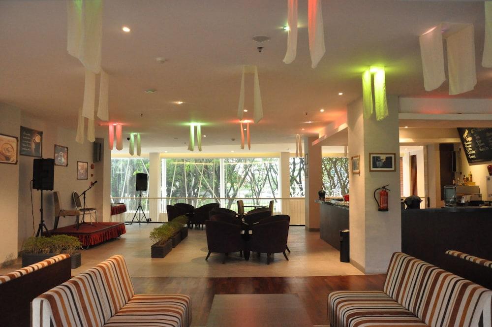 Grand Cakra Hotel Malang Dış mekan fotoğraf