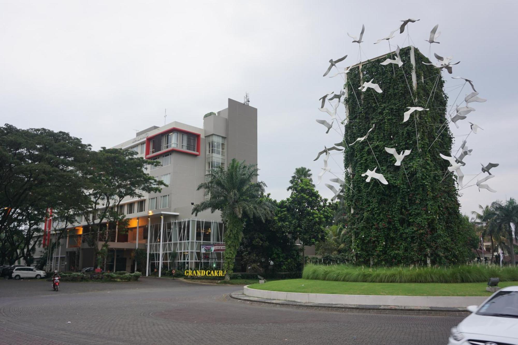 Grand Cakra Hotel Malang Dış mekan fotoğraf