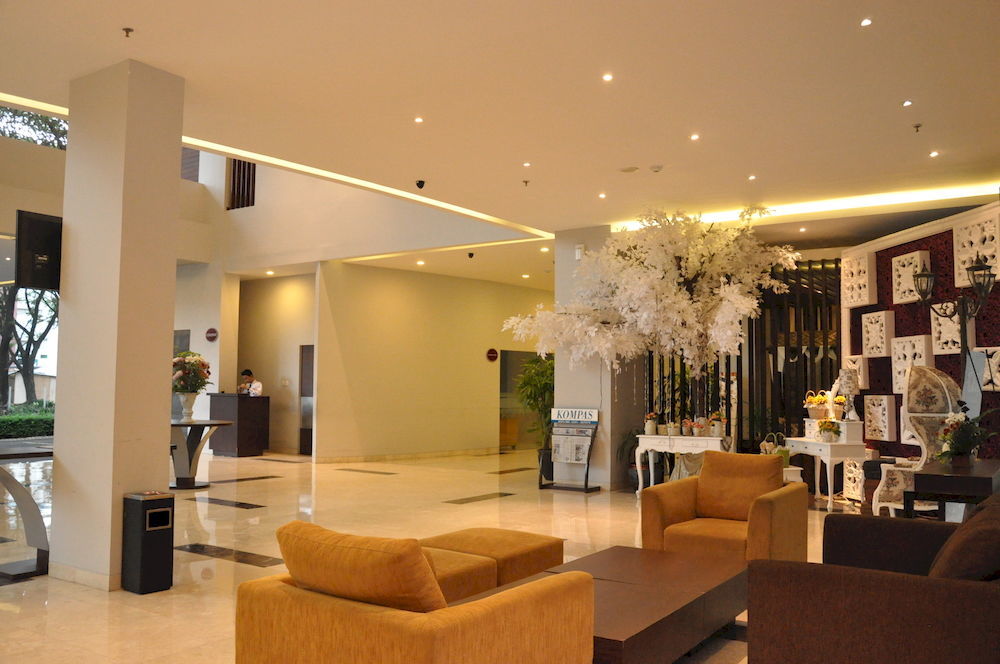 Grand Cakra Hotel Malang Dış mekan fotoğraf