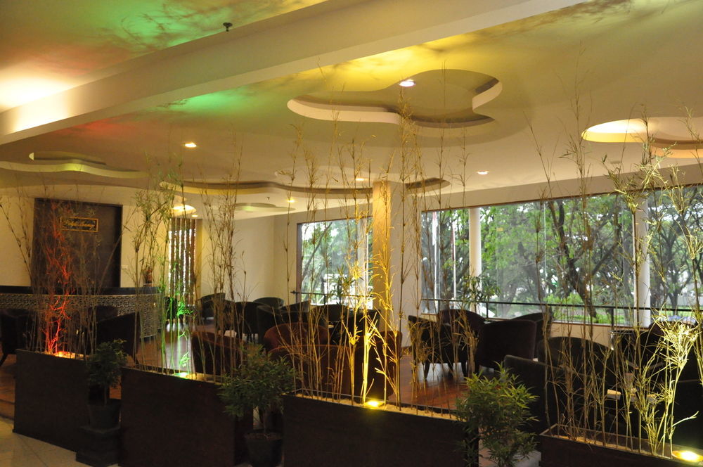 Grand Cakra Hotel Malang Dış mekan fotoğraf