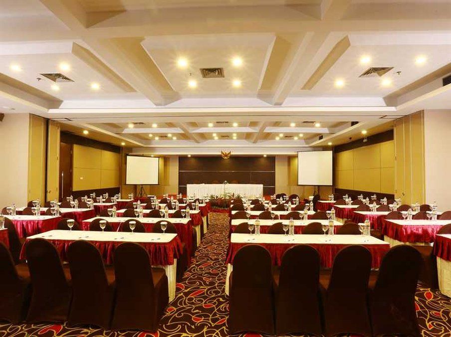 Grand Cakra Hotel Malang Dış mekan fotoğraf