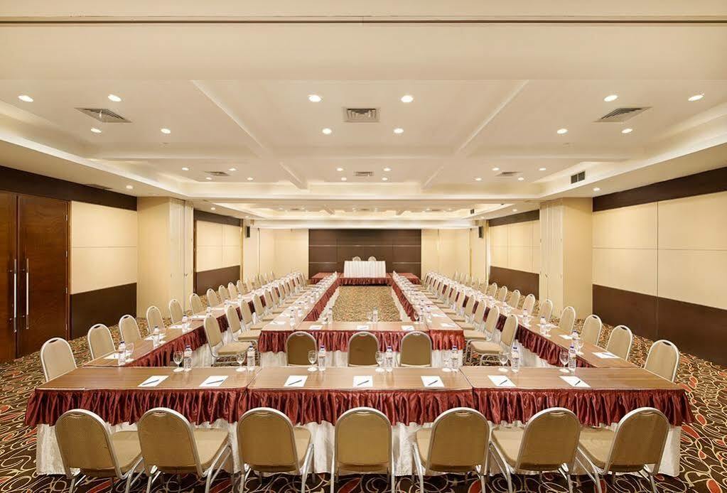 Grand Cakra Hotel Malang Dış mekan fotoğraf