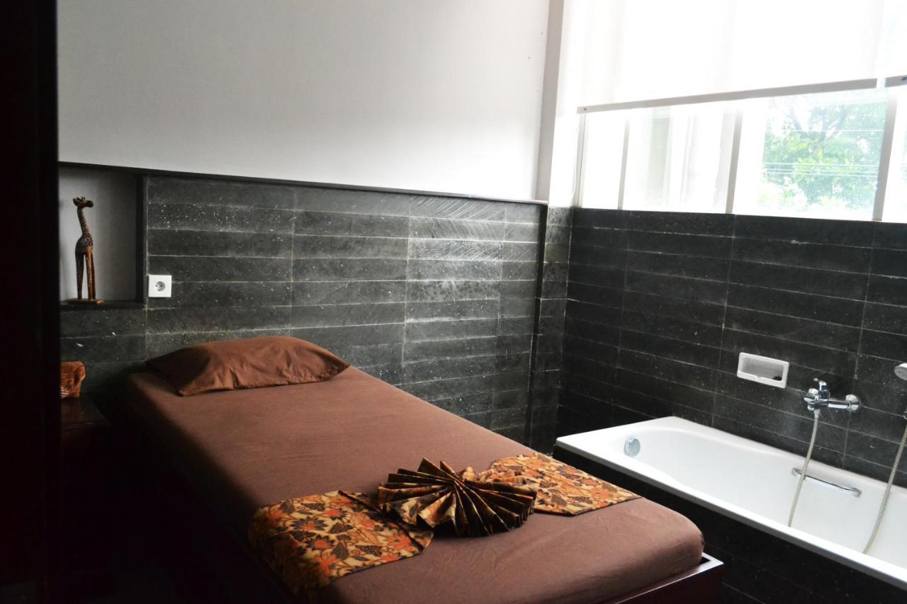 Grand Cakra Hotel Malang Dış mekan fotoğraf